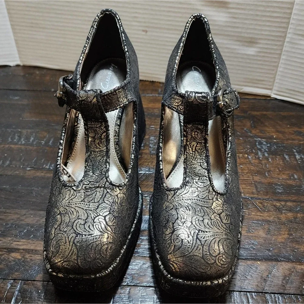 Circus by Sam Edelman Metallic Black Floral T-Strap Platform Heels